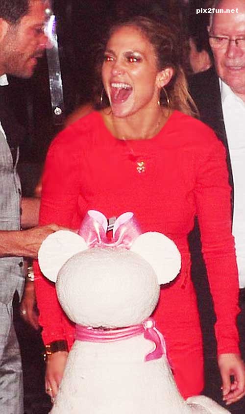 عکس های فوق العاده از کیک تولد جنیفر لوپز