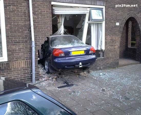 عکس های خنده دار از رانندگی کردن خانم ها