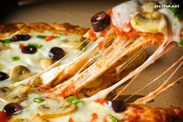 عکس از پیتزا های خوشمزه