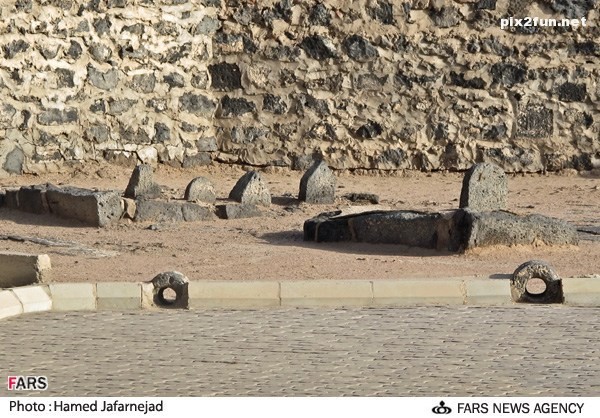 13920124122714700_PhotoL