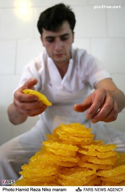 عکس از زولبیا و بامیه های خوشمزه