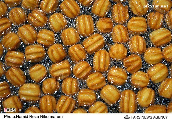 عکس از زولبیا و بامیه های خوشمزه