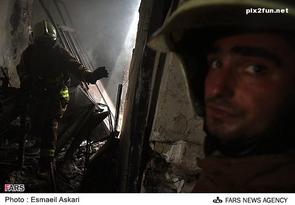 عکس از آتیش سوزی در خیابان جمهوری