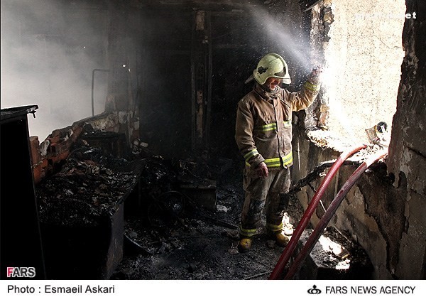 عکسهای آتش سوزی در کارگاه تولیدی لباس