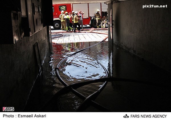 عکسهای آتش سوزی اخیر در خیابان جمهوری