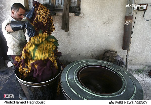 تصاویری از کارگاه تولید روسری