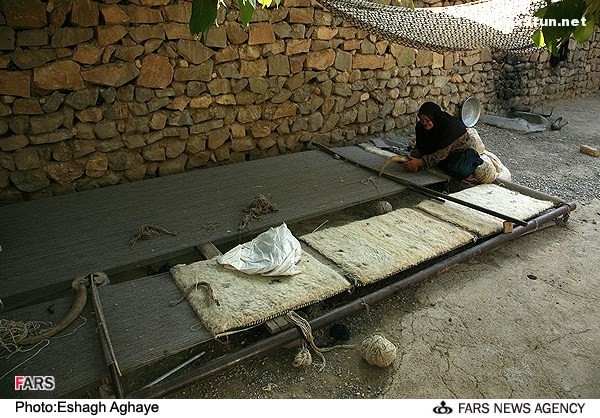 عکس از گبه بافی در روستای رودشتی