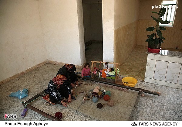 عکس از گبه بافی در روستای رودشتی