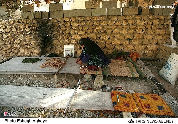 عکس از بافندگی در روستای رودشتی استان کهگیلویه و بویراحمد