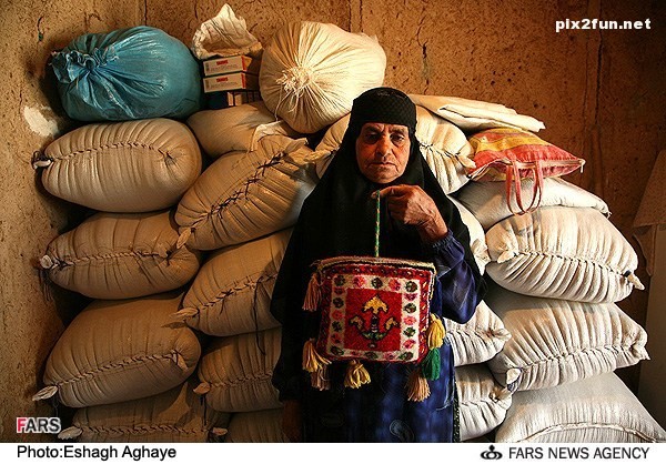 عکس از گبه بافی و گلیم بافی