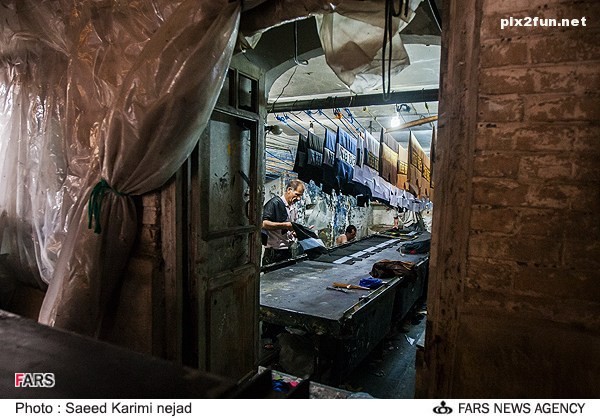 عکسهایی از کارگاه چاپ لباس