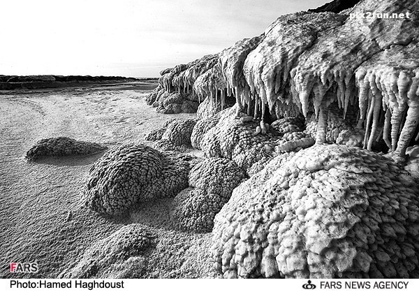 عکس های ناراحت کننده از خشک شدن دریاچه ارومیه 