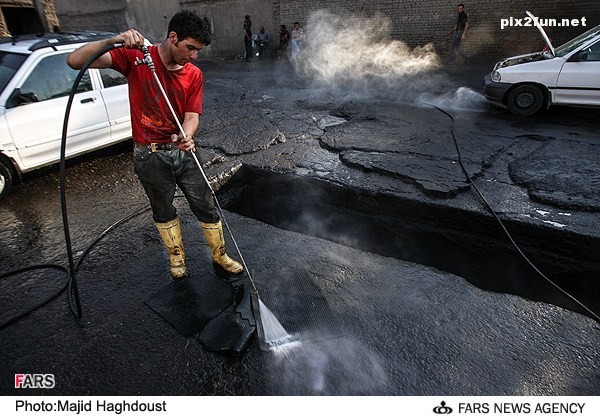 عکس از شستن ماشین های سنگین