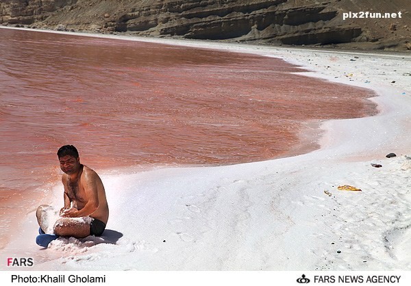 تصاویری از سواحل دریاچه ی ارومیه