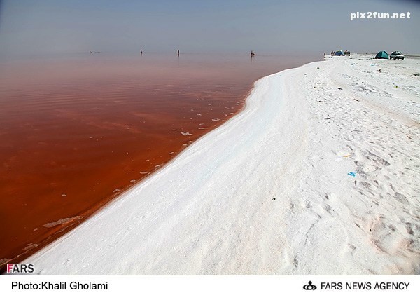 تصاویری از ساحل دریاچه ی ارومیه