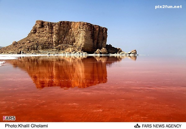 تصاویری از ساحل دریاچه ی ارومیه