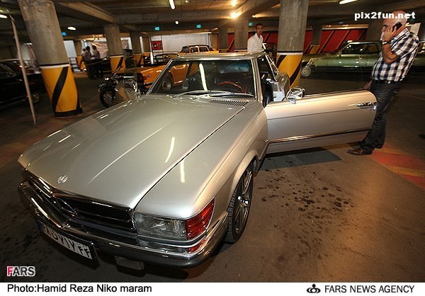 نمایشگاه ماشین های قدیمی در اصفهان