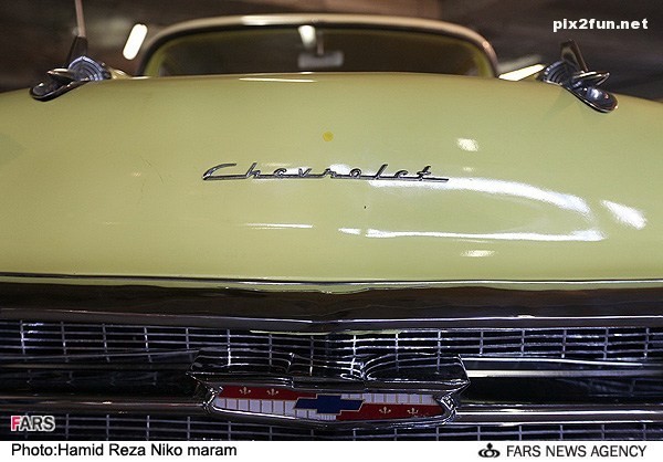 نمایشگاه ماشین های قدیمی در اصفهان