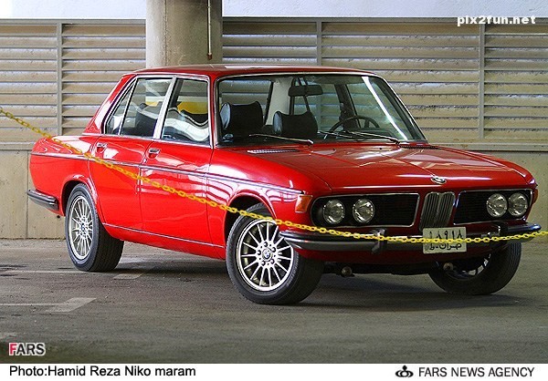 نمایشگاه ماشین های قدیمی