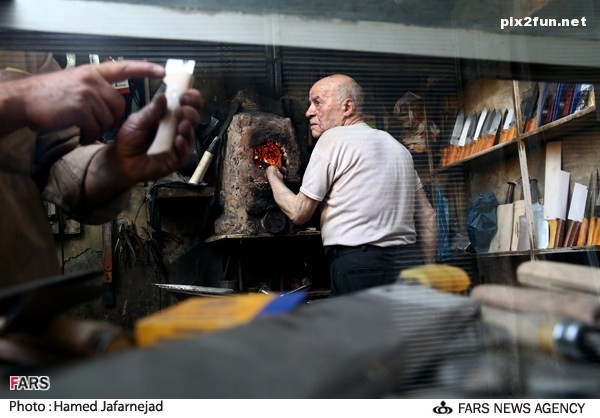 تصاویری از کارگاه چاقوسازی