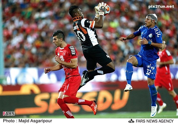 عکس های بازی استقلال و پرسپولیس