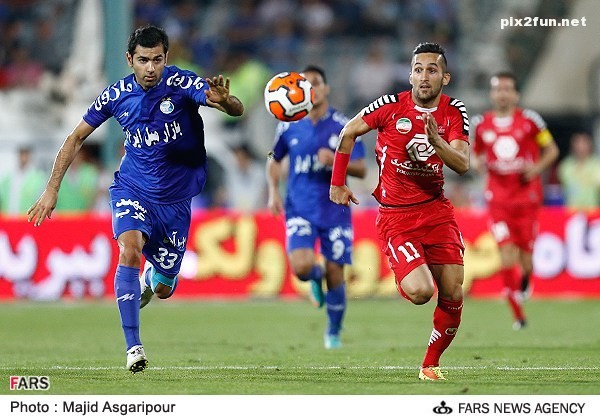 تصاویری از بازی فوتبال استقلال و پرسپولیس