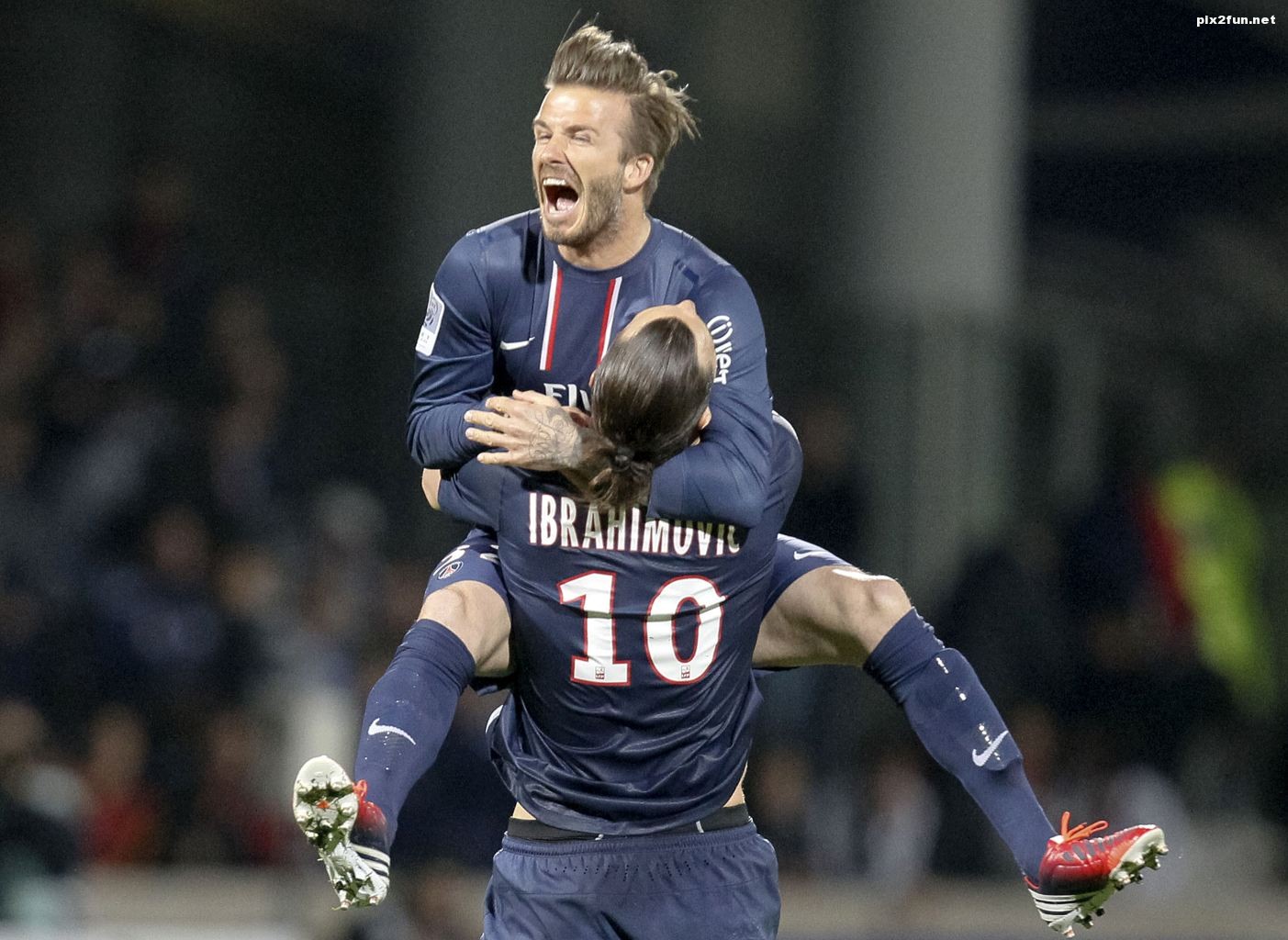 عکس های متفاوت از دیوید بکهام