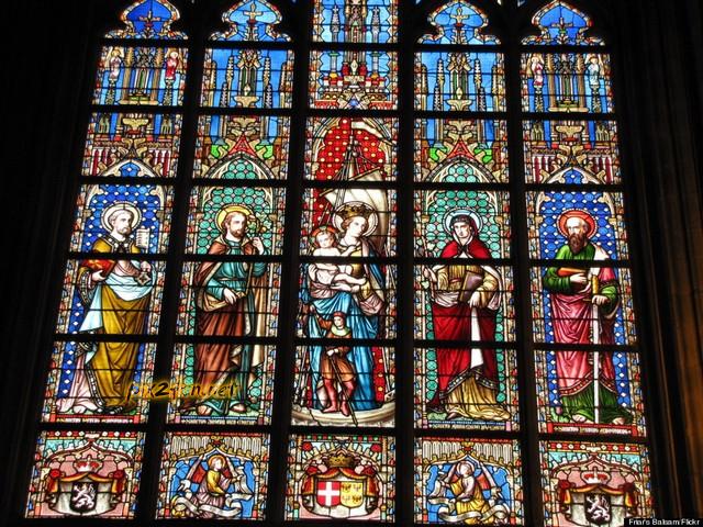 رنگ‌آمیزی با شیشه (عکس)