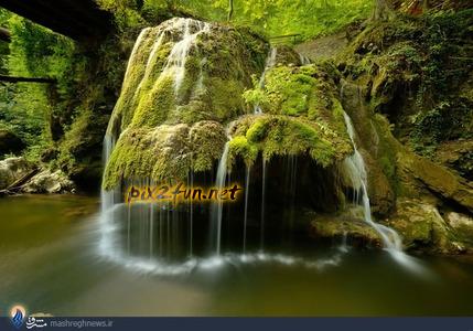 شگفت انگیزترین آبشار جهان در رومانی (عکس)