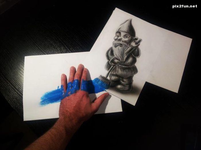 نقاشی سه بعدی بر روی کاغذ