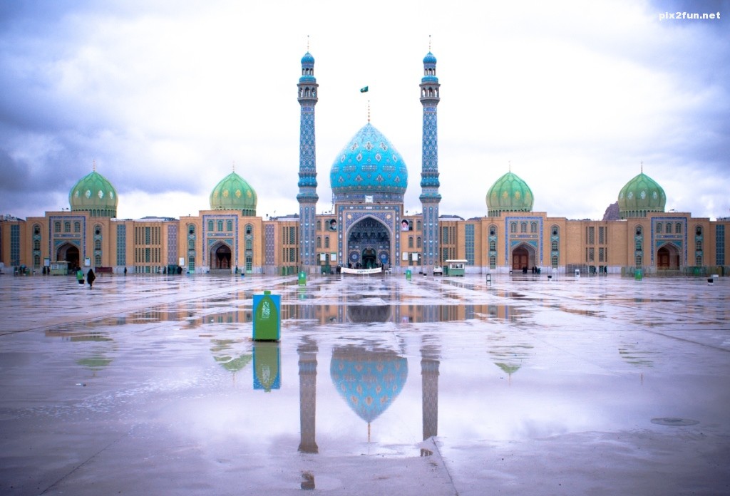Jamkaran Mosque