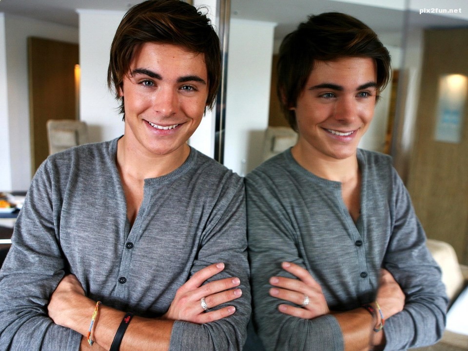 Zac-Efron-Love-zac-efron-18577100-1600-1200