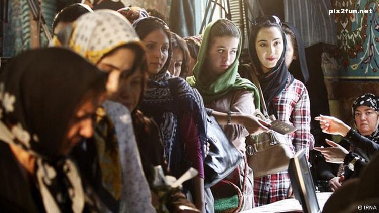 عکس از حضور خانم ها در انتخابات سال 92