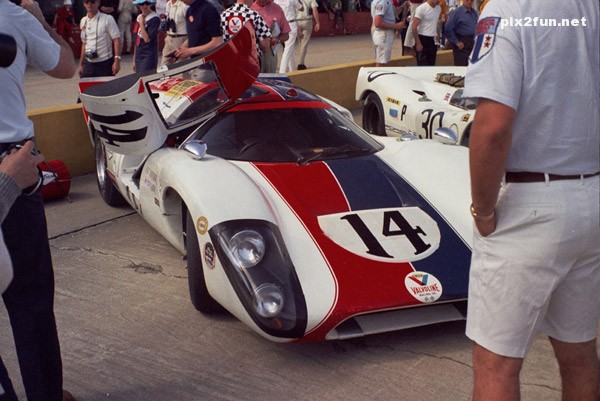 mcqueens_lola_t70_07