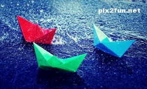 paper_boats_in_rain-wallpaper-1152x720