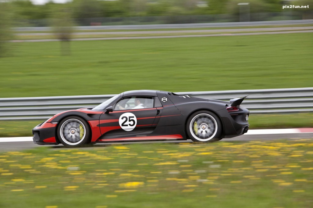 porsche_918_spyder_03