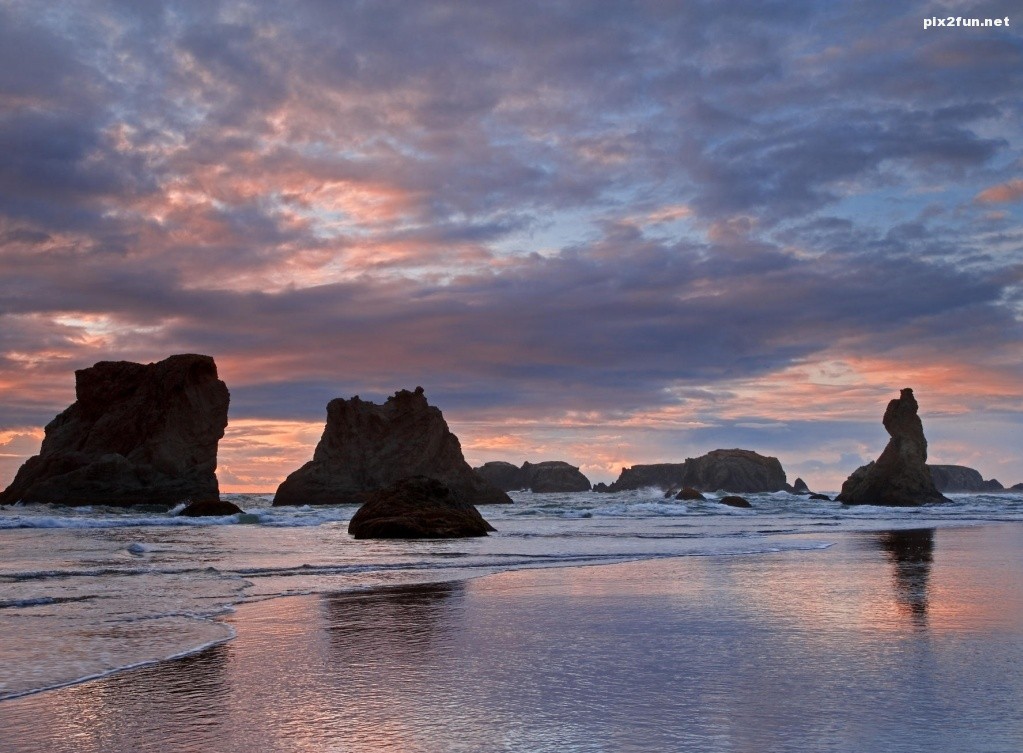 sea_stacks_at_sunset_bandon_oregon-wallpaper-1024x768