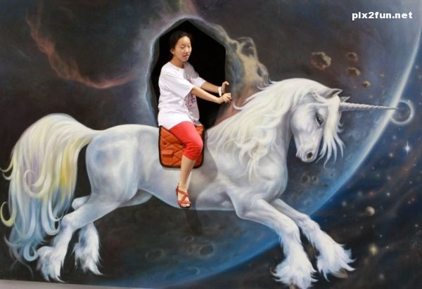 عکس هایی از نمایشگاه نقاشی های سه بعدی